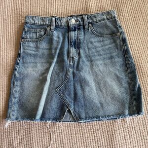 Lucky Brand Jean Denim Skirt Old Favorite Mini Cut-off Hem Short Sz. 2/26 Blue